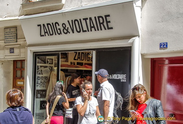 Zadig & Voltaire, a great Paris outlet at rue du Bourg-Tibourg, 75004